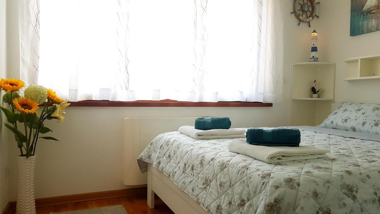 Apartment Joy Belgrado Exterior foto